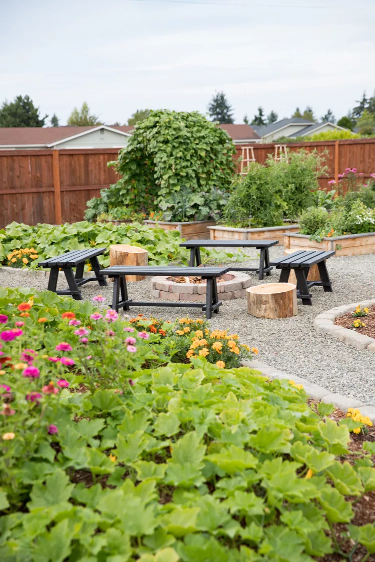 15 Brilliant Backyard Corner Garden Ideas