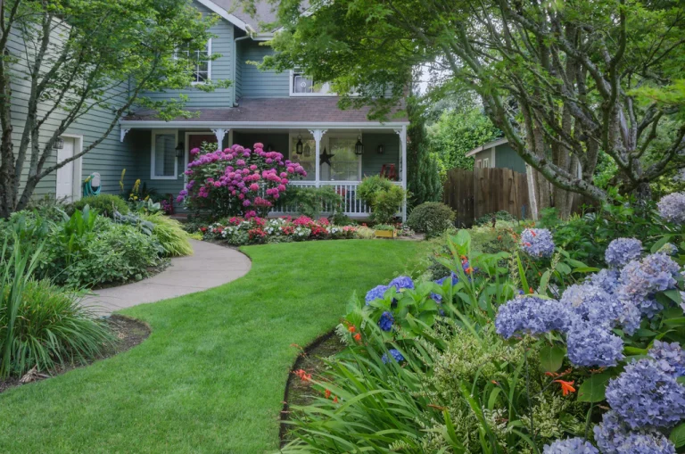 12 Inexpensive Flower Bed Edging Ideas Front of House