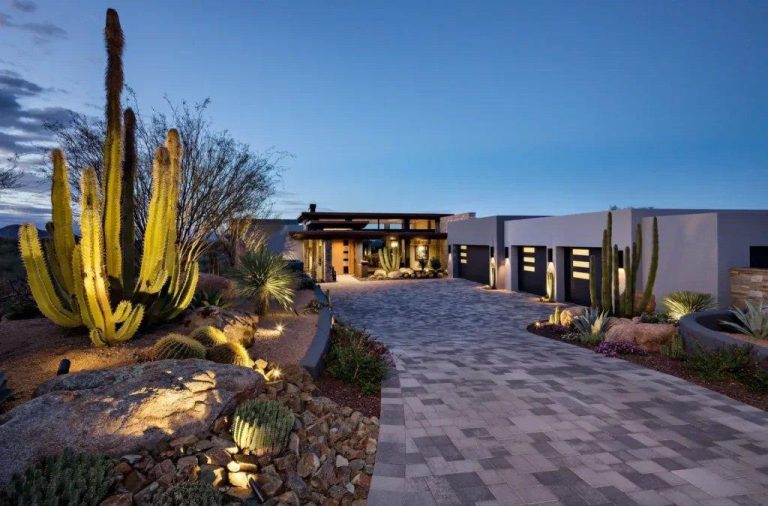 12 Front Yard Landscaping Ideas Built for Arizona’s Heat