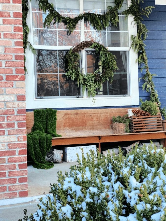 17 Farmhouse Winter Porch Decor Ideas That Feel Warm, Not Cluttered