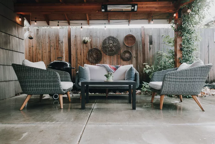 Minimalist Outdoor Fall Decor Ideas That Look Expensive (But Aren’t)